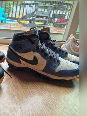 Nike AIR JORDAN 1 Cleats
